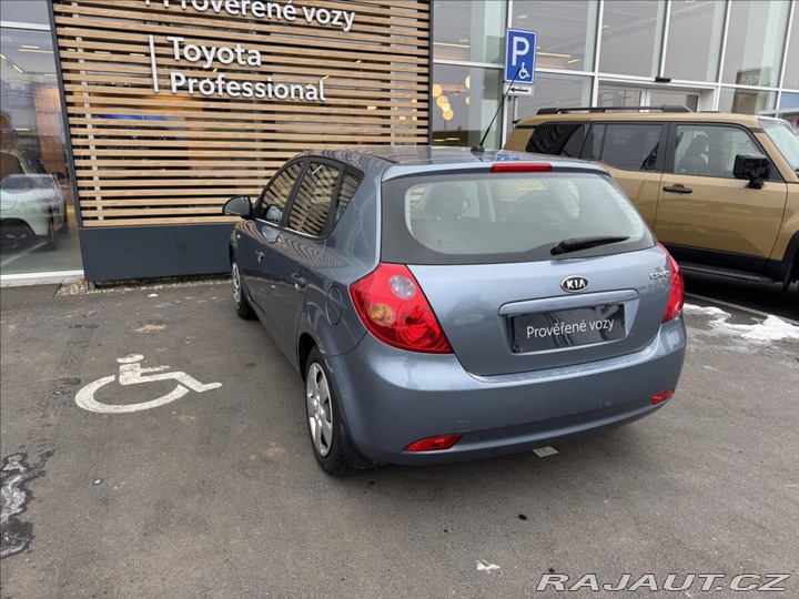 Kia Ceed 1,4 2009