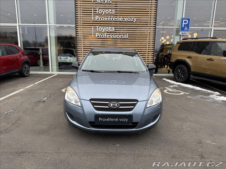 Kia Ceed 1,4 2009