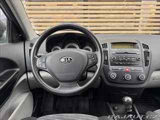 Kia Ceed 1,4 2009