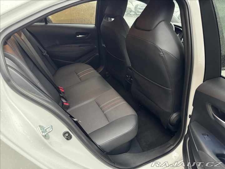 Toyota Corolla 1,8 GR SPORT DYNAMIC 2024