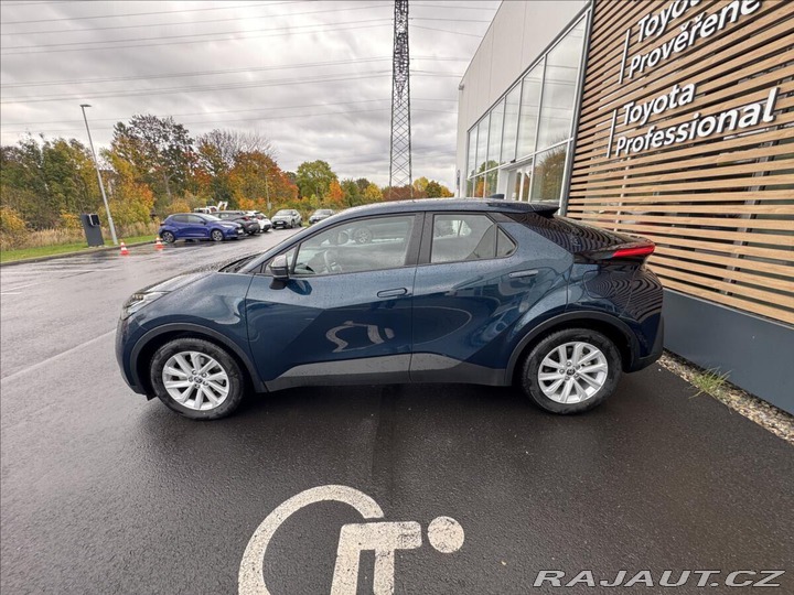 Toyota C-HR 1,8 AT COMFORT 2025