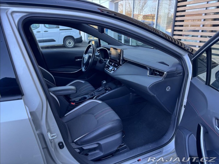Toyota Corolla 1,8 GR SPORT DYNAMIC 2021