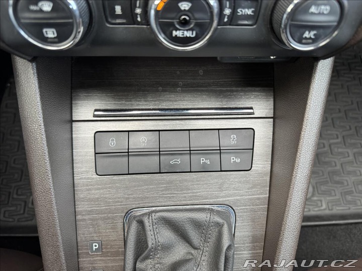 Škoda Octavia 2,0 DSG SCOUT 2016