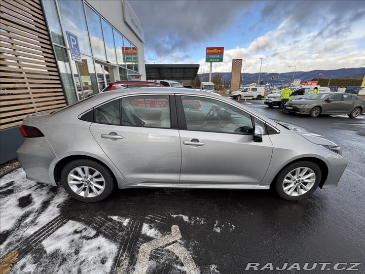 Toyota Corolla 1,8 COMFORT TECH 2024