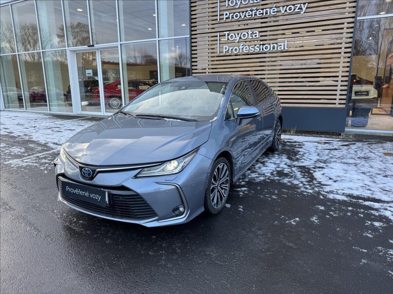 Toyota Corolla 1,8 STYLE TECH