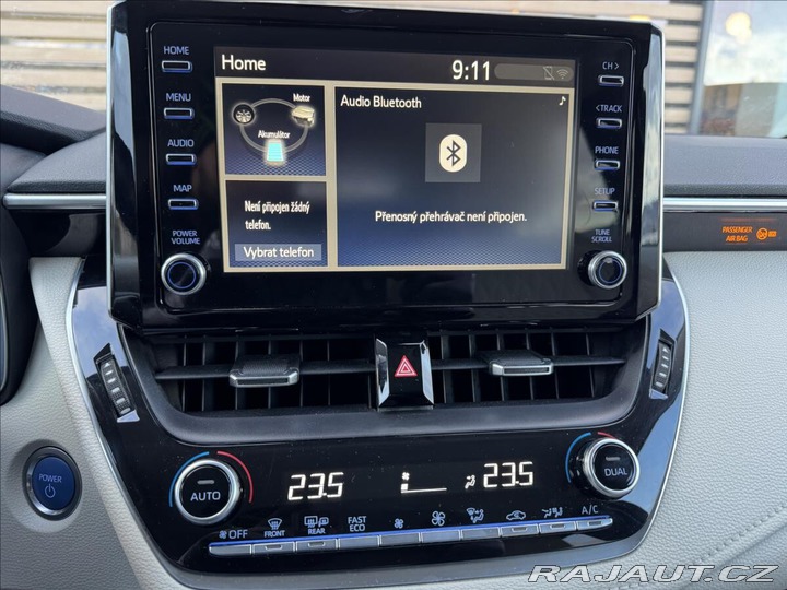 Toyota Corolla 1,8 STYLE TECH 2020