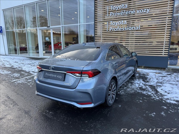 Toyota Corolla 1,8 STYLE TECH 2020