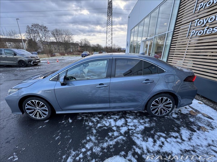 Toyota Corolla 1,8 STYLE TECH 2020