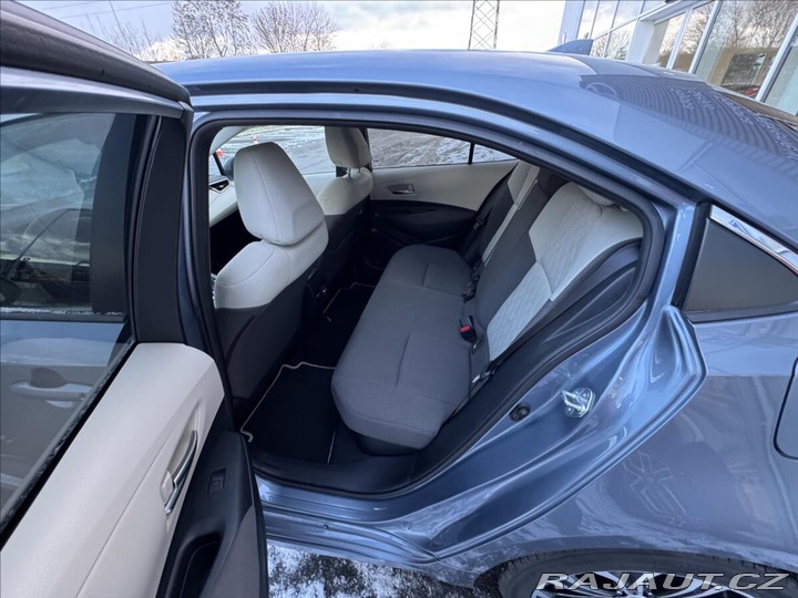 Toyota Corolla 1,8 STYLE TECH 2020