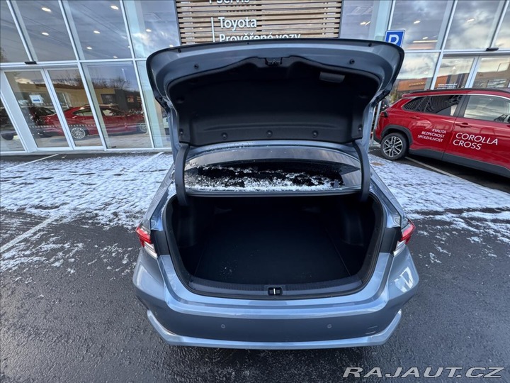 Toyota Corolla 1,8 STYLE TECH 2020