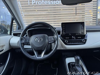 Toyota Corolla 1,8 STYLE TECH 2020