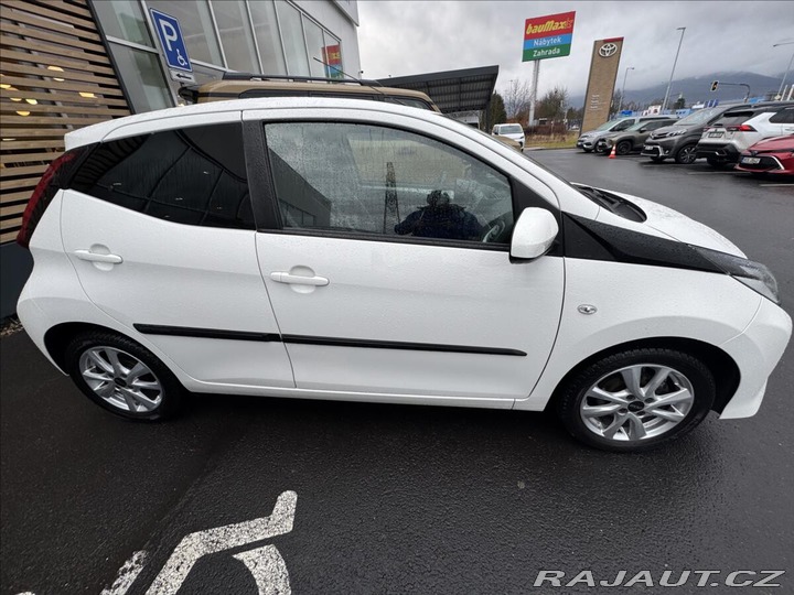 Toyota Aygo 1,0 X-PLAY + STYLE 2018