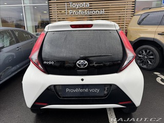 Toyota Aygo 1,0 X-PLAY + STYLE 2018