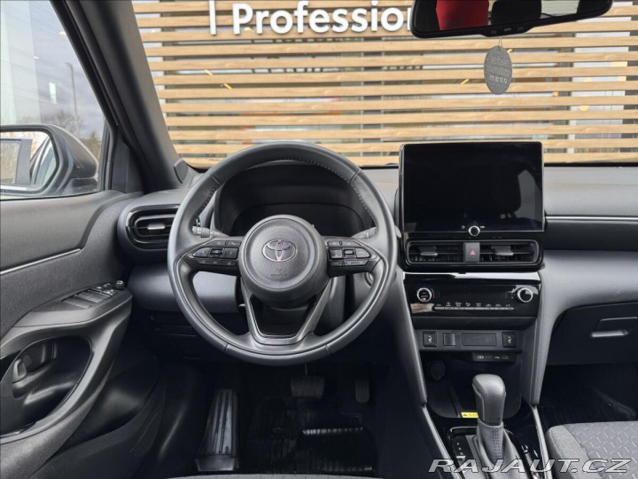 Toyota Yaris Cross 1,5 AT STYLE 2024