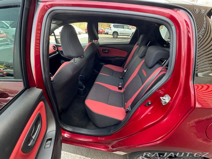 Toyota Yaris SELECTION 2019