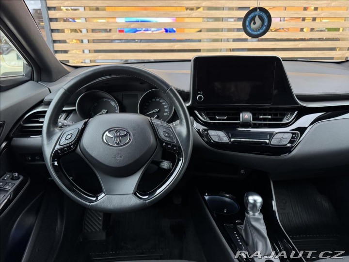 Toyota C-HR 1,8 STYLE 2023