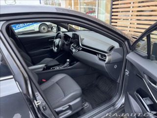 Toyota C-HR 1,8 STYLE 2023