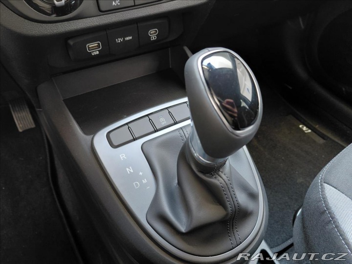 Hyundai i10 1,0   1,0I AMT WAVE NEOBJ 2025