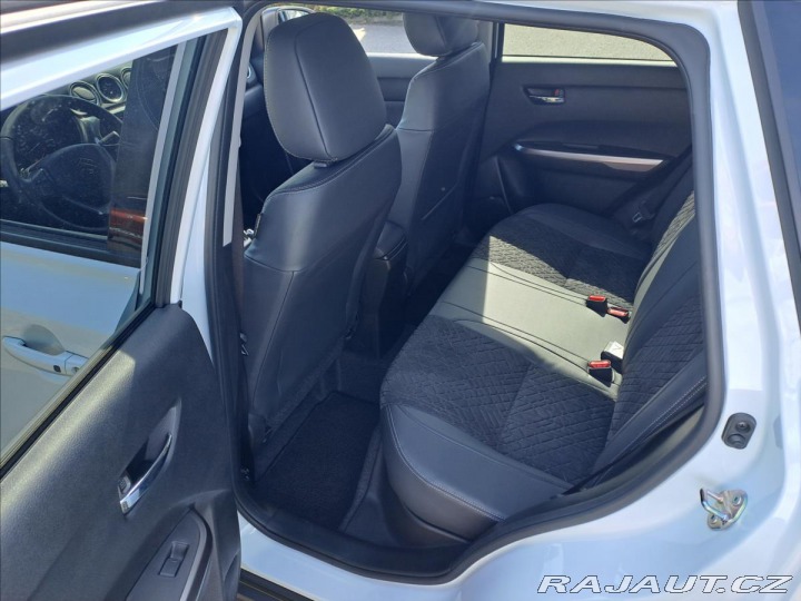 Suzuki Vitara 1,4 BoosterJet Elegance 2025