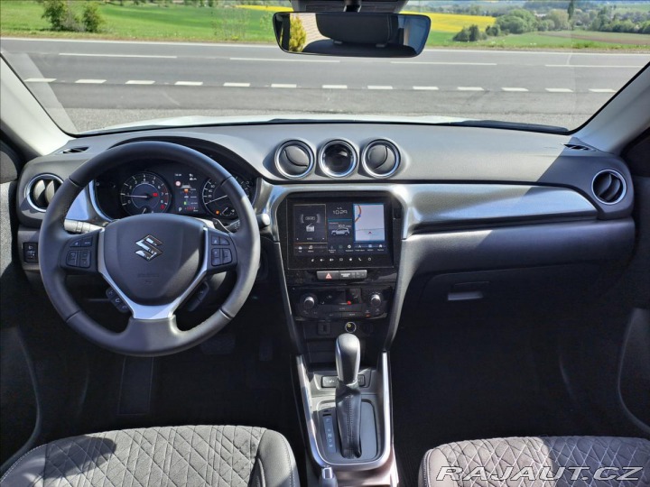 Suzuki Vitara 1,4 BoosterJet Elegance 2025