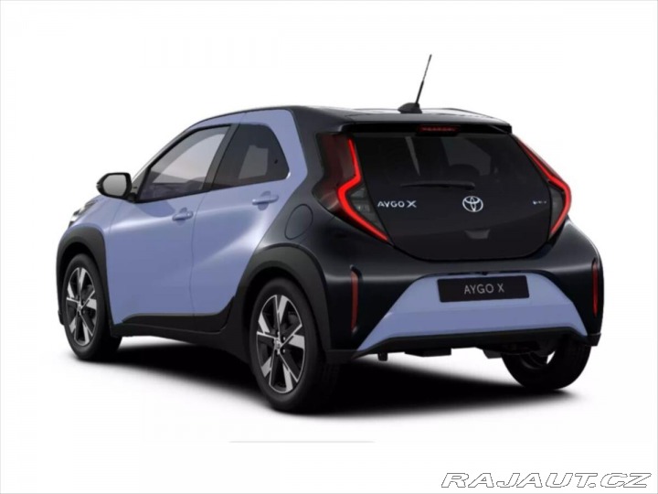 Toyota Aygo X hybrid Style 1800