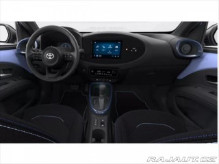 Toyota Aygo X hybrid Style 1800