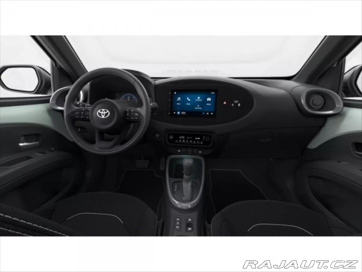 Toyota Aygo X hybrid Style 1800