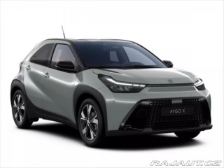 Toyota Aygo X hybrid Style 1800