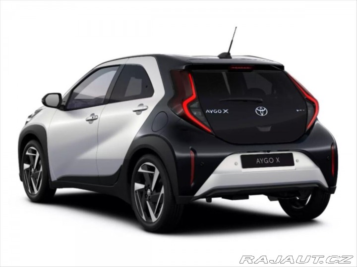 Toyota Aygo X hybrid Executive 1800