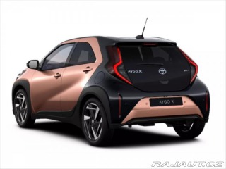 Toyota Aygo X hybrid Executive 1800