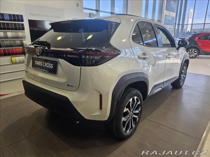 Toyota Yaris Cross 1,5   Style 4x2 116k 1800