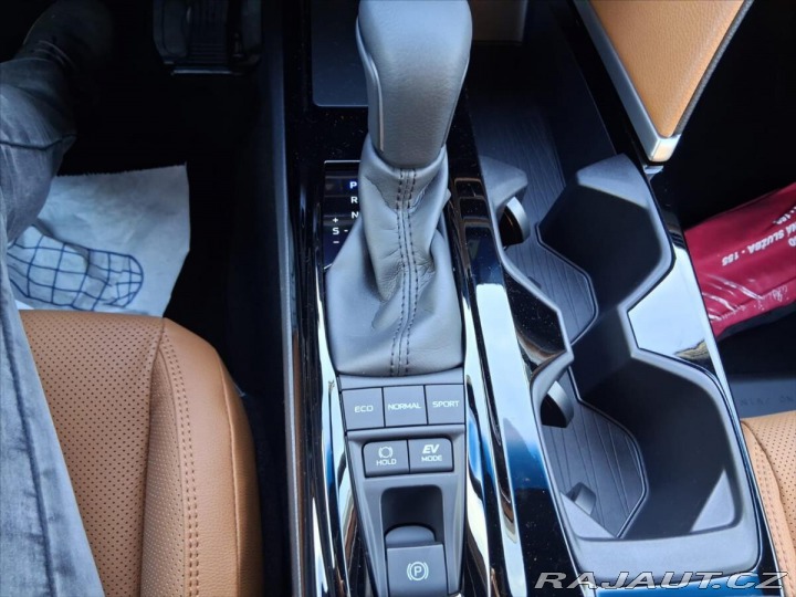 Toyota Camry 2,5 Hybrid 230 e-CVT Exec 1800