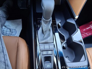 Toyota Camry 2,5 Hybrid 230 e-CVT Exec 1800