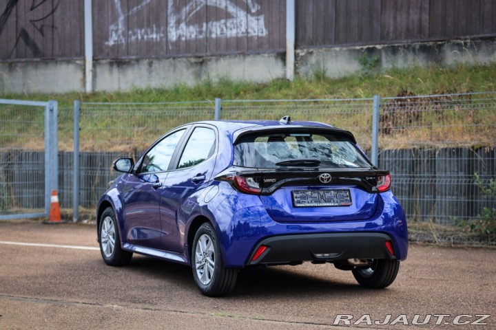 Toyota Yaris 1,5 HEV 116  LIMITED EDIT 1800