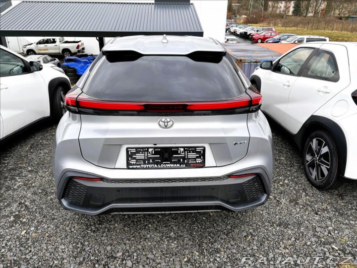 Toyota C-HR 1,8 Style HEV CVT 1800