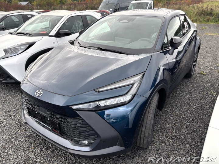 Toyota C-HR 1,8 Style HEV CVT 1800