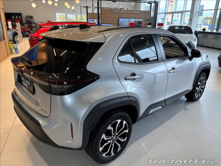 Toyota Yaris Cross 1,5 Style HEV 1800