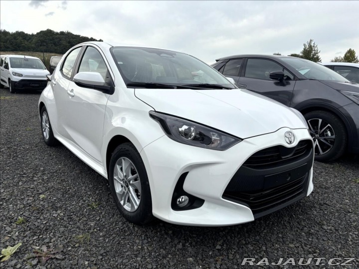 Toyota Yaris 1,5 Comfort HEV 116 CVT 1800
