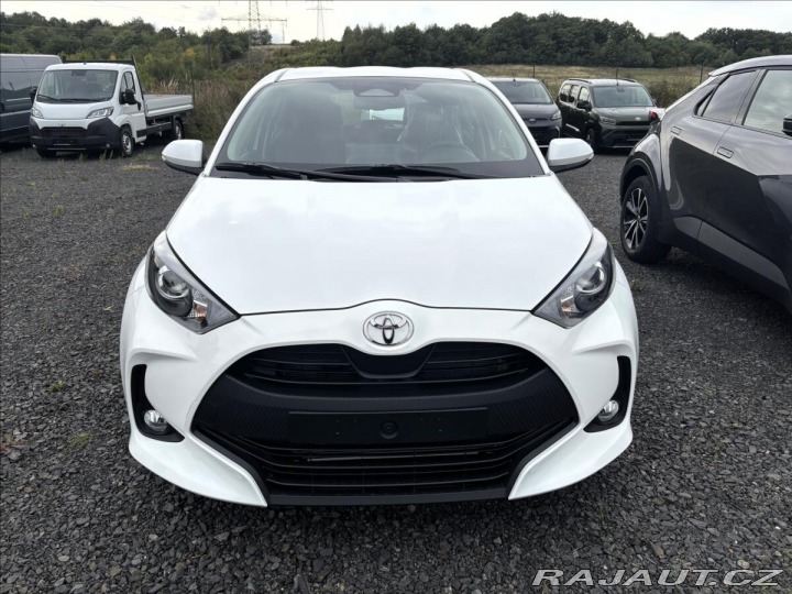 Toyota Yaris 1,5 Comfort HEV 116 CVT 1800
