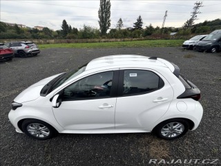Toyota Yaris 1,5 Comfort HEV 116 CVT 1800