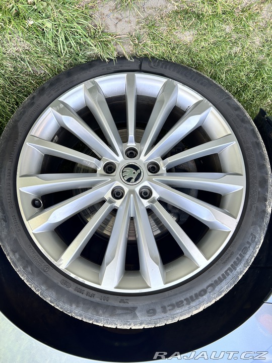 Škoda Superb  2016