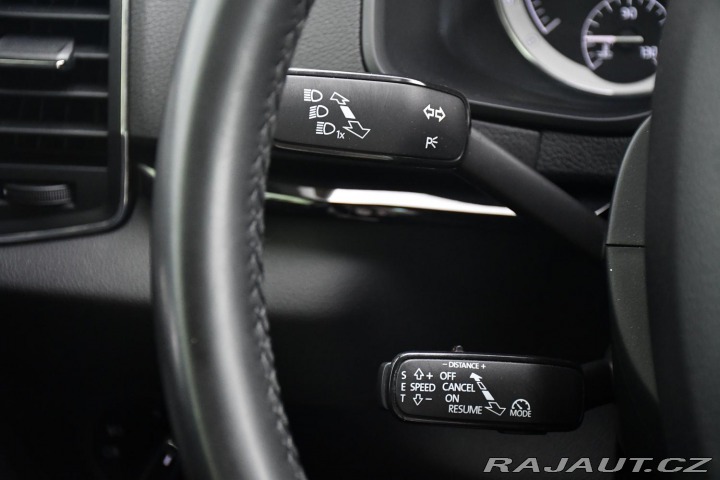 Škoda Karoq 1.6TDi STYLE TAŽNÉ 2xPNEU 2018