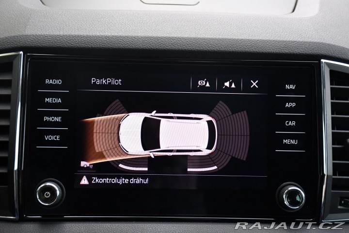 Škoda Karoq 1.6TDi STYLE TAŽNÉ 2xPNEU 2018