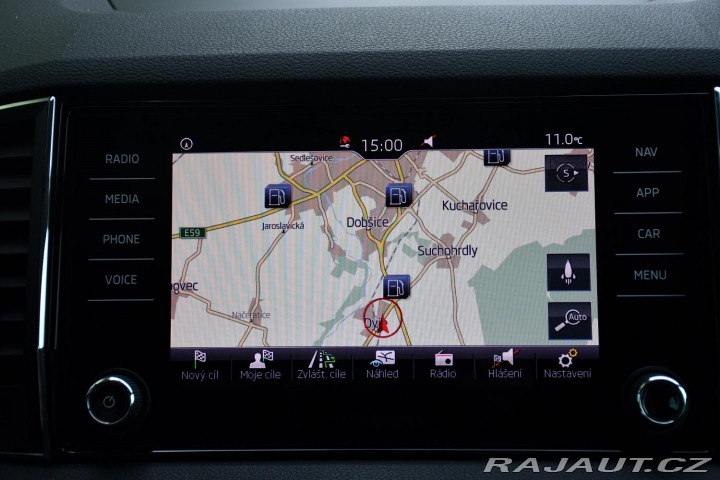 Škoda Karoq 1.6TDi STYLE TAŽNÉ 2xPNEU 2018
