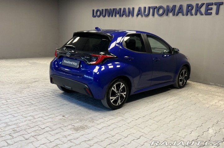 Toyota Yaris 1,5 Hybrid AT Style 2025