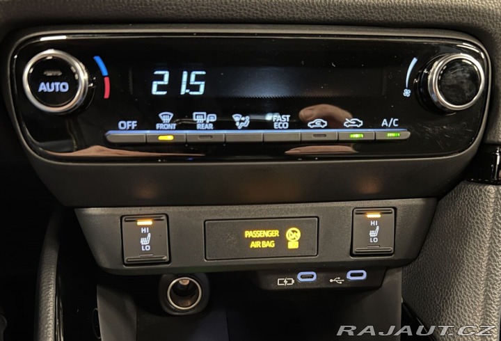 Toyota Yaris 1,5 Hybrid AT Style 2025