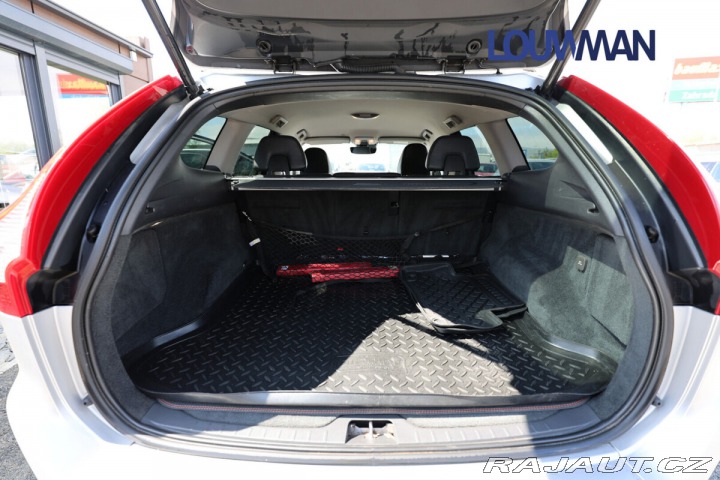 Volvo XC60 2.0 D4 Ocean Race 2015