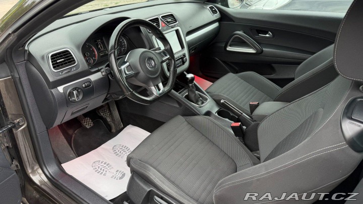 Volkswagen Scirocco 1.4TSi 90kW REZERVOVANO 2010