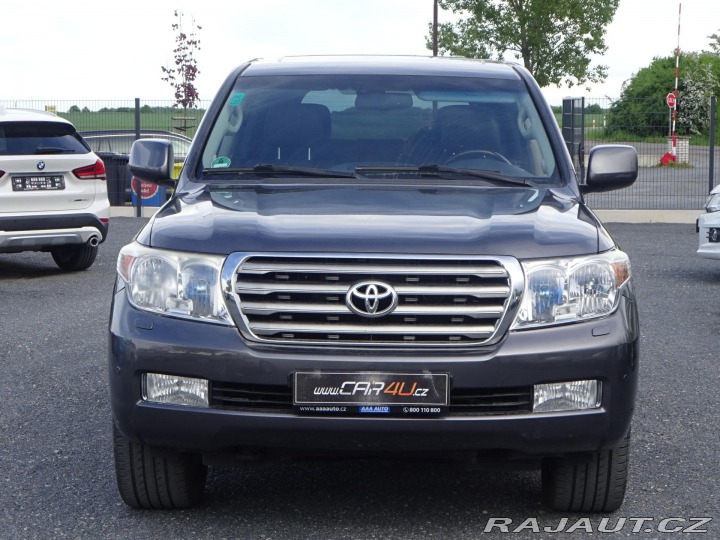 Toyota Land Cruiser V8 210kW ČR DPH 2008