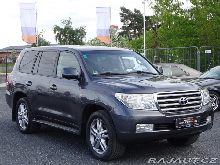 Toyota Land Cruiser V8 210kW ČR DPH 2008